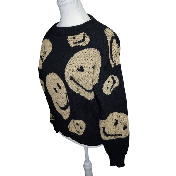 Zara Smiley Face Black and Tan Knit Sweater - Picture 3 of 8